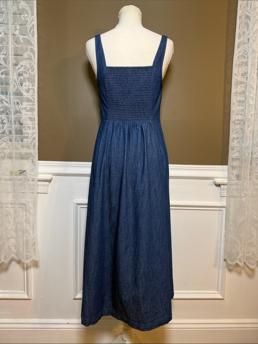 Old Navy Chambray Denim Fit & Flare Midi Dress Small Smocked Back Cotton - Picture 3 of 12